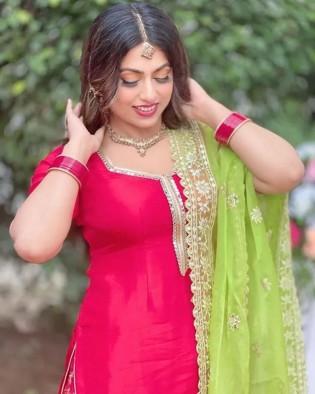 punjabi girl pic for dp