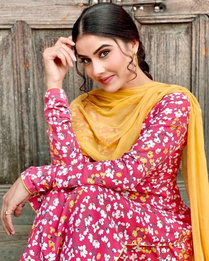 punjabi girl pic for dp