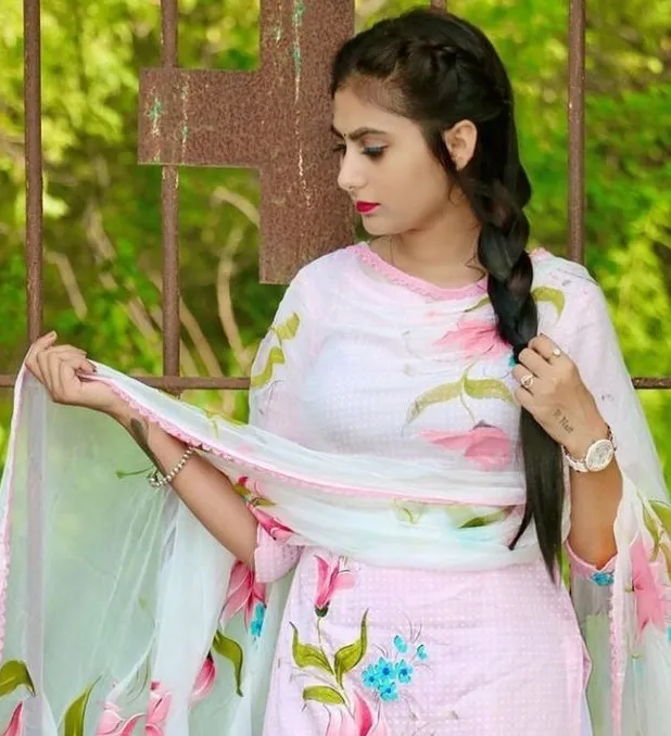 punjabi girl pic for dp