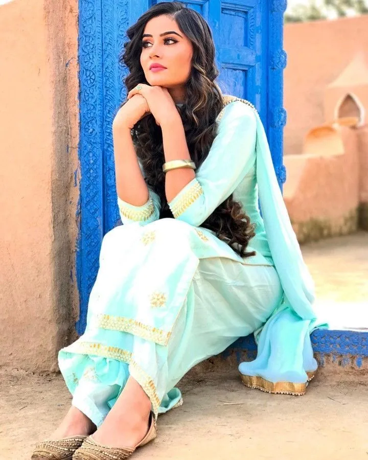 punjabi girl pic for dp