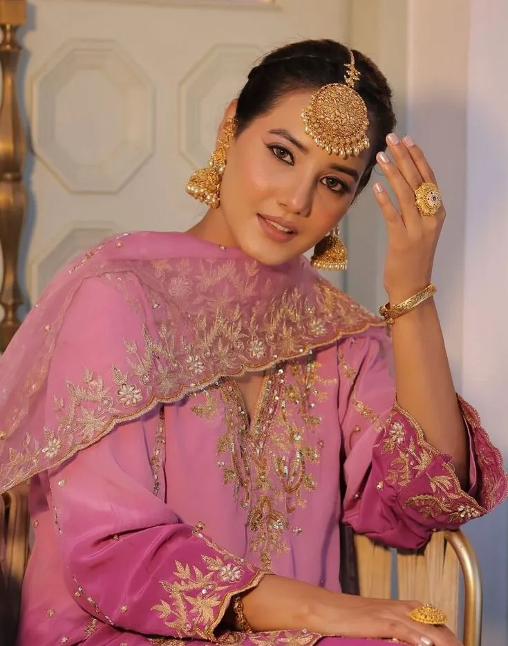 Punjabi Girl Profile Photo