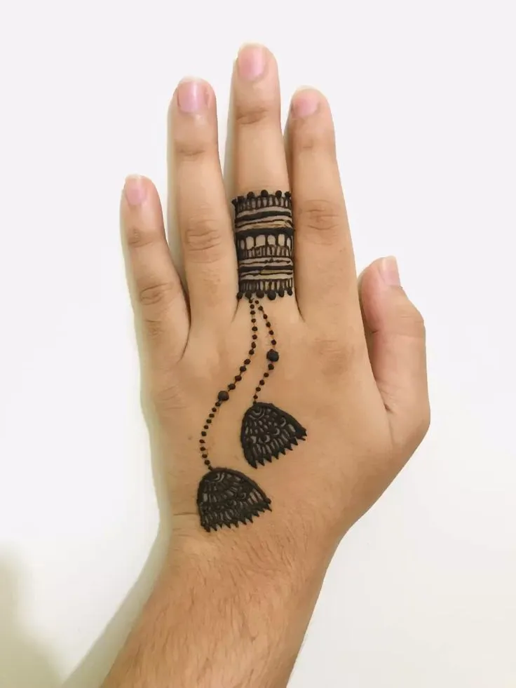 ring finger mehndi design