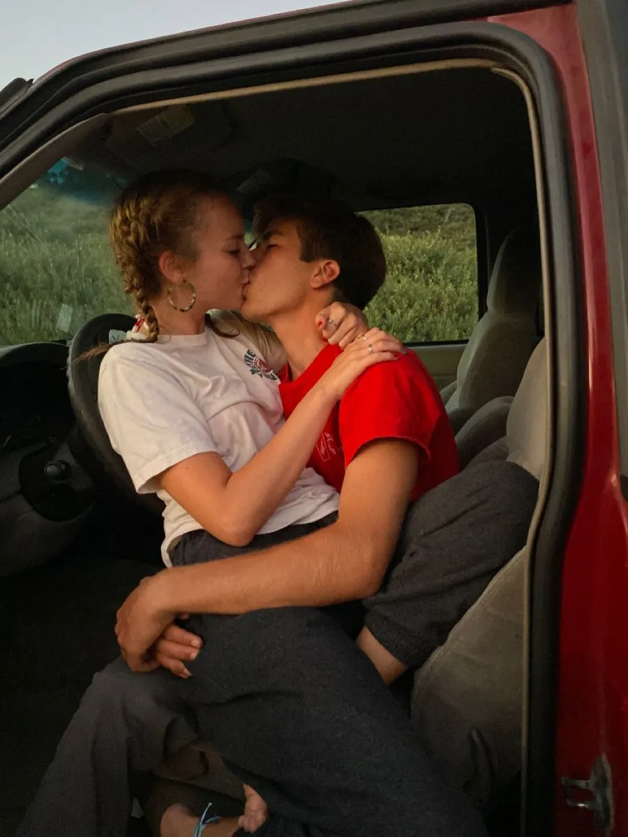 romantic couple pics