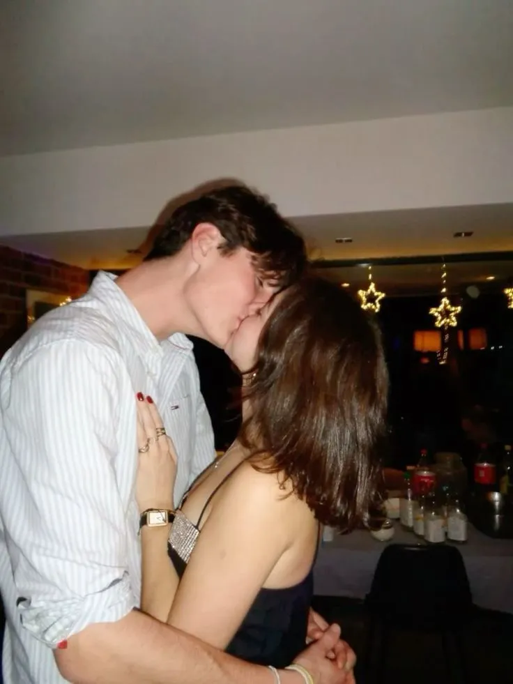 romantic images of couples in love