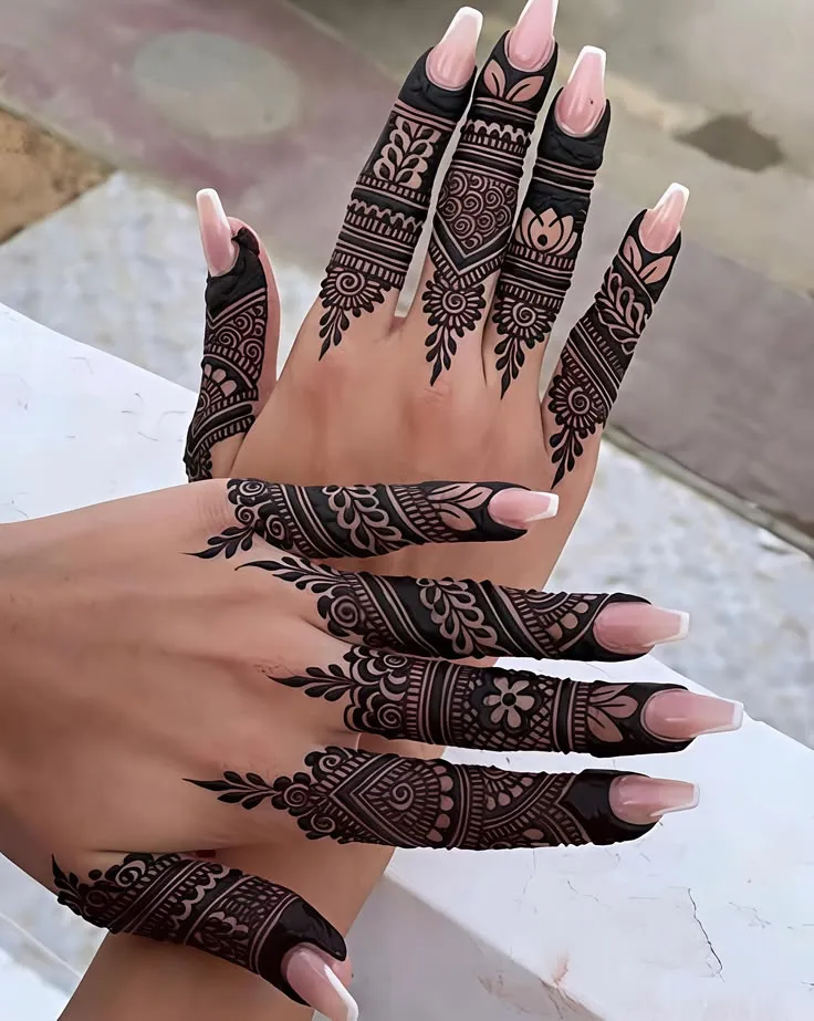 Royal Finger Mehndi Design Pics
