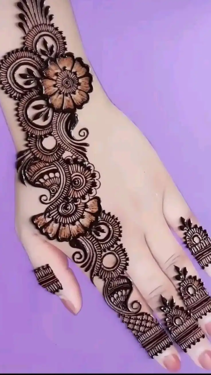 simple beautiful mehndi design image