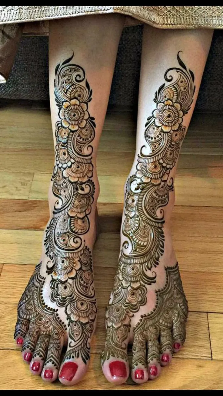 Simple Leg Mehndi Design Photos