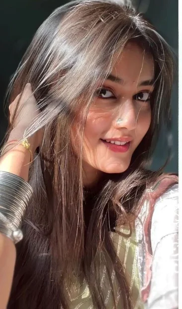 single girl dp