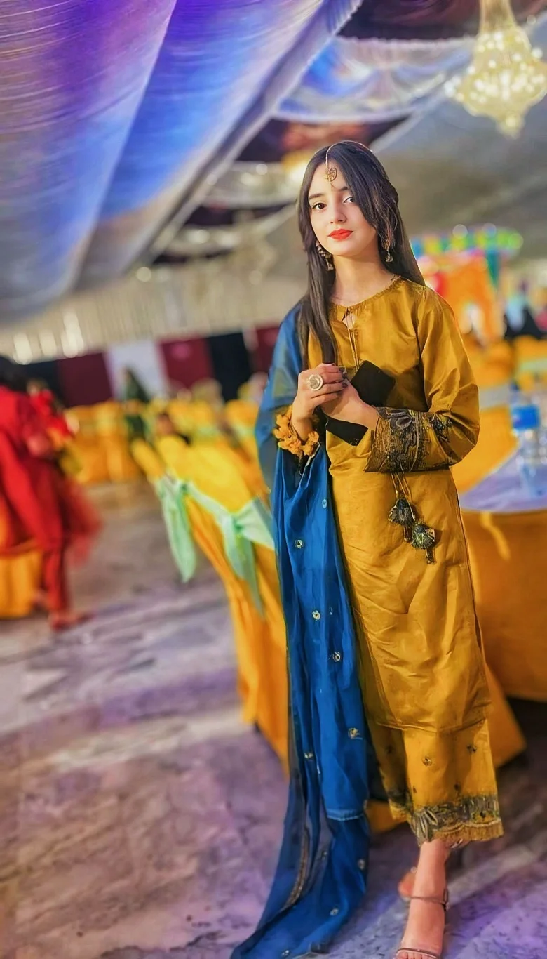 single girls dp