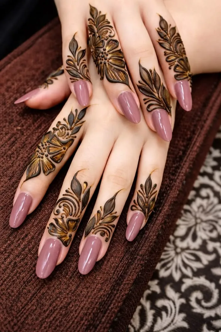 Stylish Finger Mehndi Design Pics
