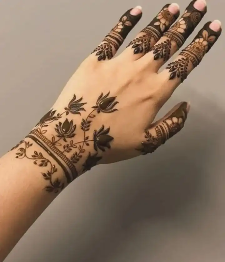 unique mehndi design