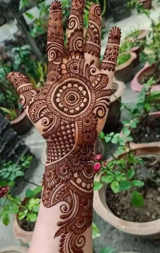 unique mehndi designs photos