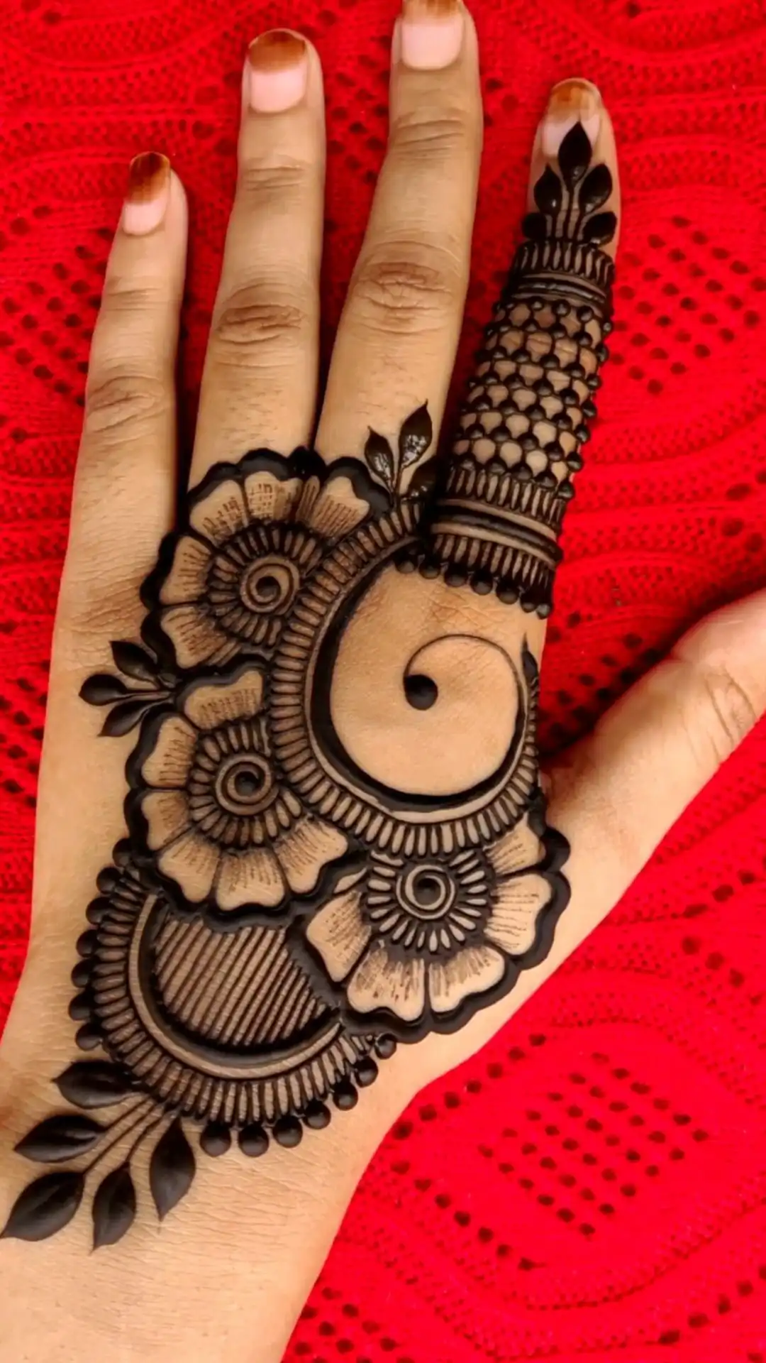 unique mehndi designs
